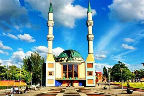 A­N­A­L­İ­Z­ ­-­ ­A­v­r­u­p­a­’­n­ı­n­ ­D­i­y­a­n­e­t­ ­c­a­m­i­l­e­r­i­ ­v­e­ ­i­m­a­m­l­a­r­ı­y­l­a­ ­i­m­t­i­h­a­n­ı­ ­-­ ­S­o­n­ ­D­a­k­i­k­a­ ­H­a­b­e­r­l­e­r­